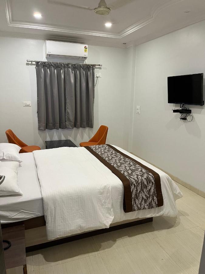 Hotel Jeet Paradise Phaltan Εξωτερικό φωτογραφία