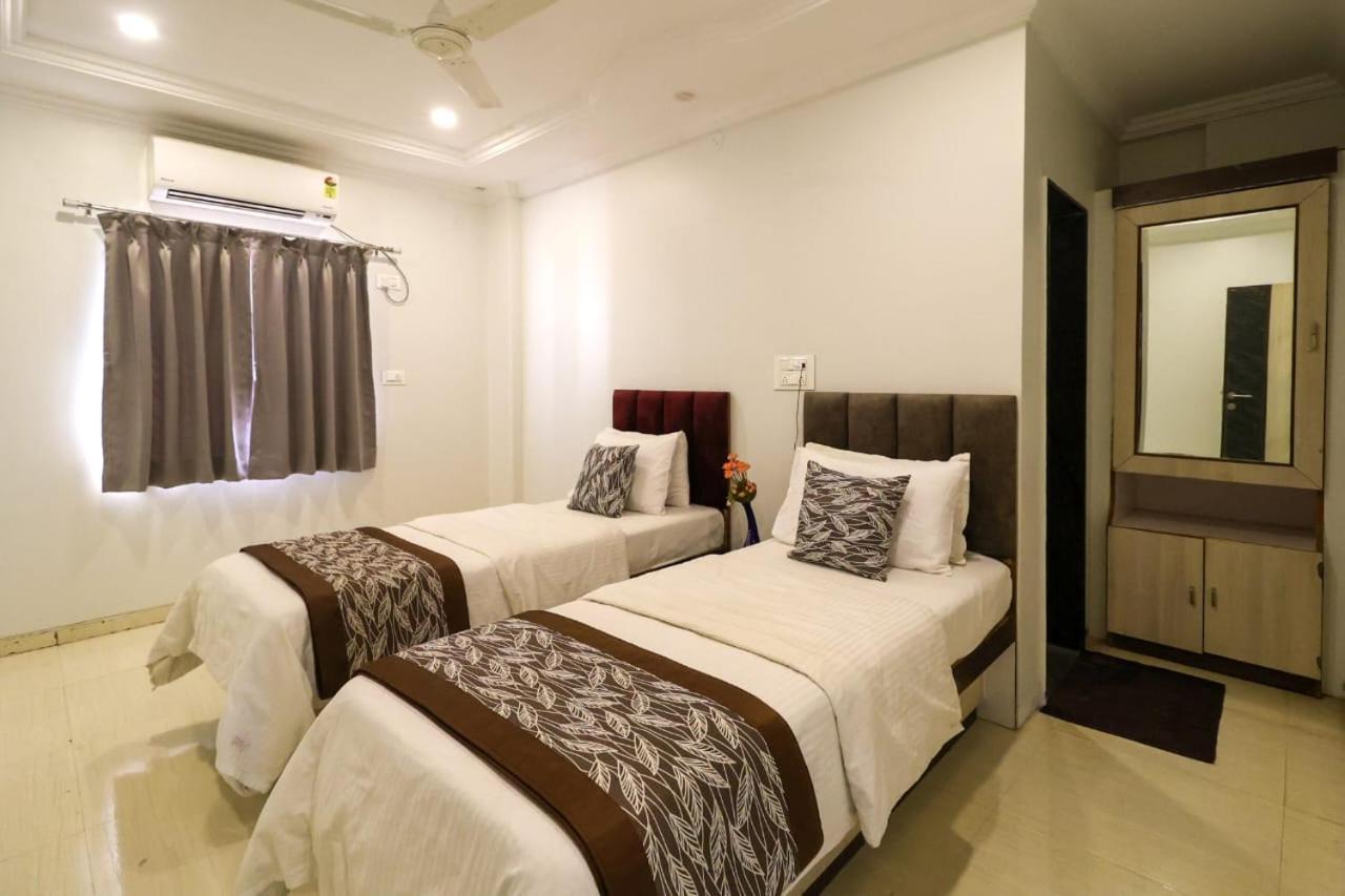 Hotel Jeet Paradise Phaltan Εξωτερικό φωτογραφία