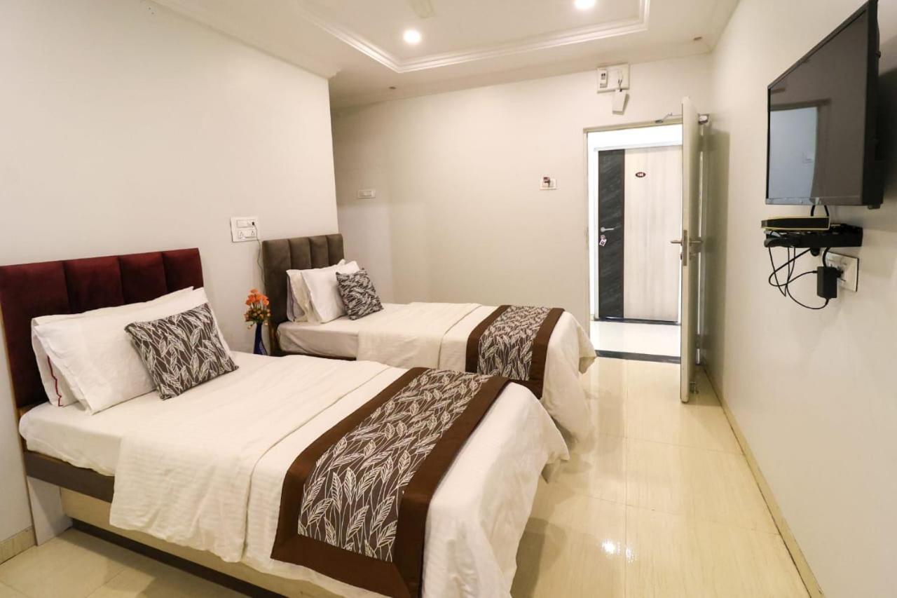 Hotel Jeet Paradise Phaltan Εξωτερικό φωτογραφία