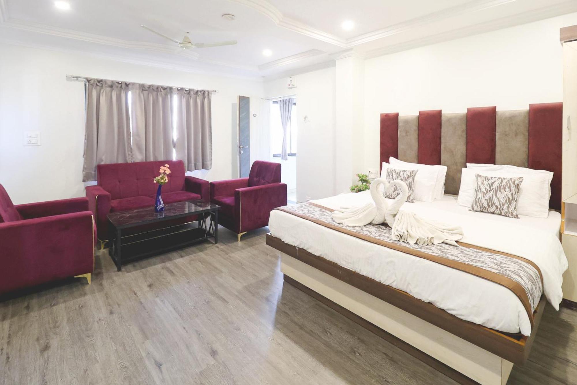 Hotel Jeet Paradise Phaltan Εξωτερικό φωτογραφία