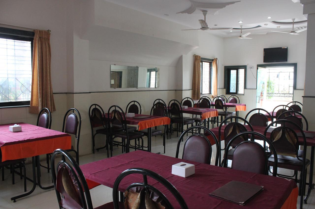 Hotel Jeet Paradise Phaltan Εξωτερικό φωτογραφία