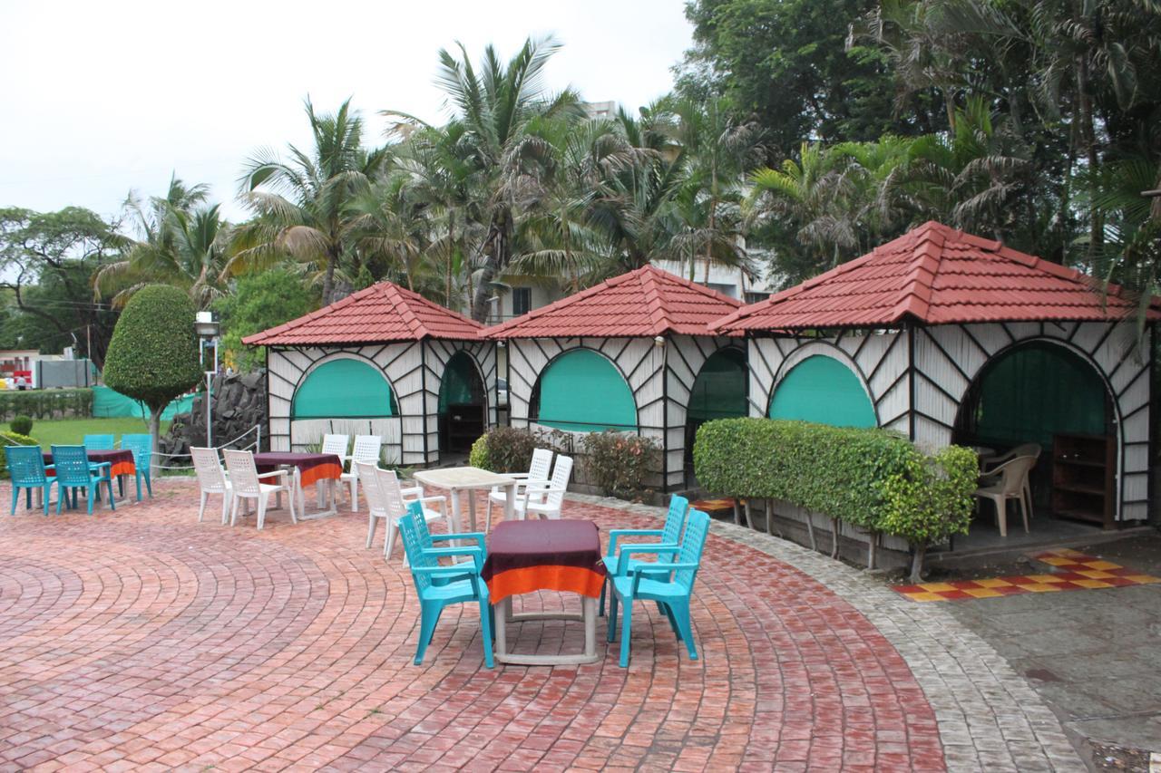 Hotel Jeet Paradise Phaltan Εξωτερικό φωτογραφία
